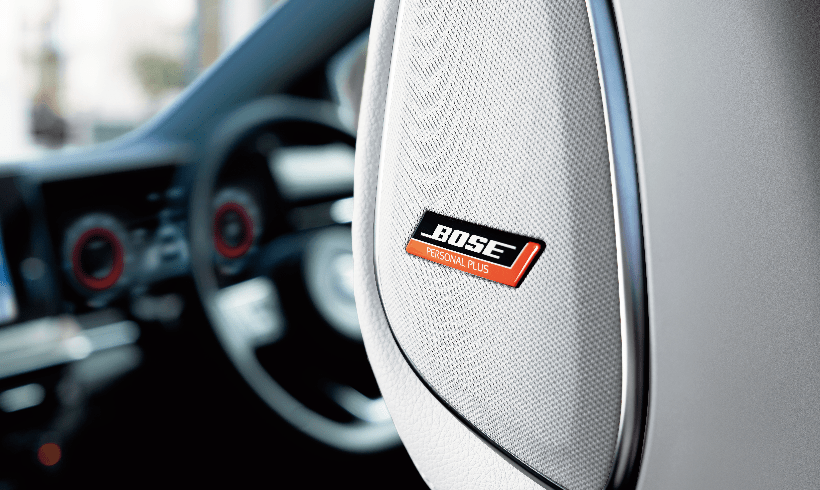 Interior 01 BOSE®のサウンドシステムで包み込まれるような音楽体験を。