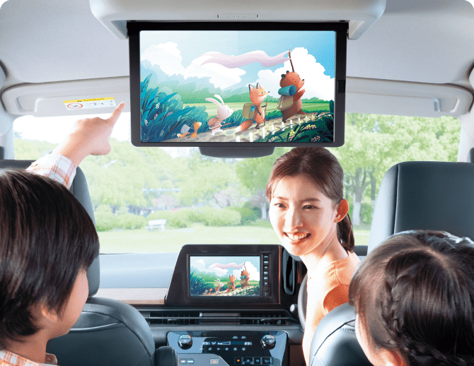 大画面で快適な車内エンターテイメント