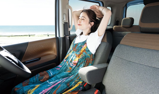 社内が広すぎルークス