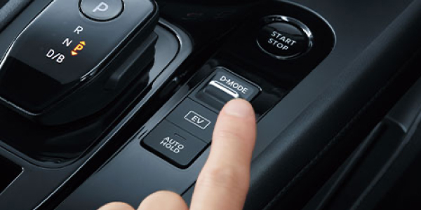 好みやシーンによって選べるドライブモード