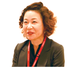 EV推進室　クリエイティブスタッフ　伊藤恭子