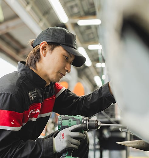 日産福岡で働く社員の様子